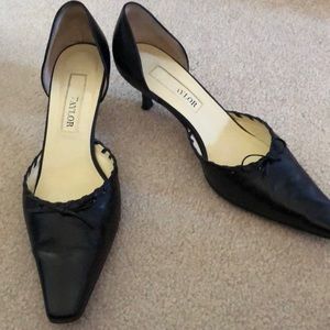 Women’s shoes